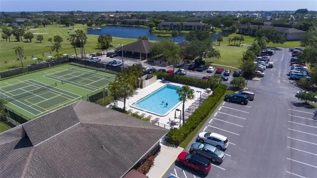 $1,500 | 27 Plantation Drive, Unit 202, Vero Beach, FL 32966