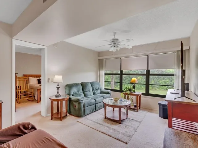 $1,500 | 27 Plantation Drive, Unit 202, Vero Beach, FL 32966