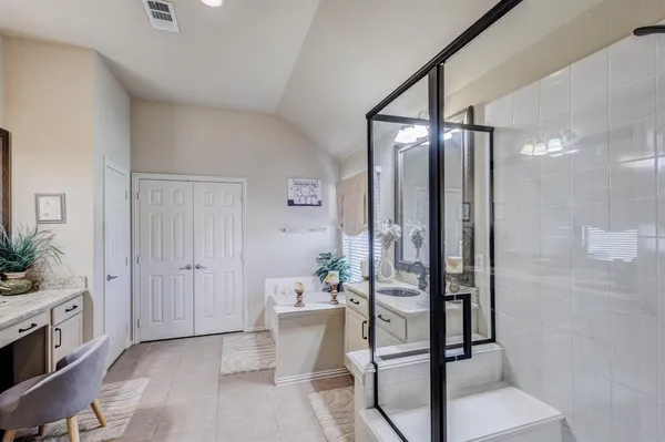 $500,000 | 936 Bending Oak Drive, Cedar Hill, TX 75104