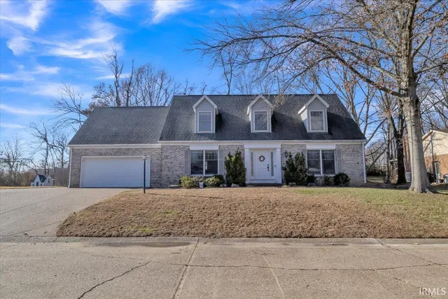 $323,900 | 7500 Tyring Road, Newburgh, IN 47630