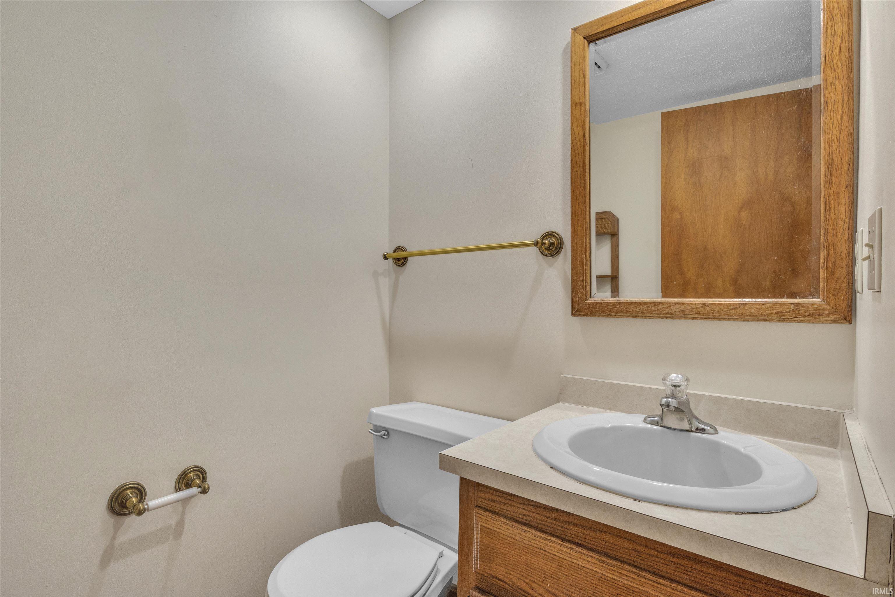 7500 Tyring Road Newburgh, IN 47630 - Photo 11 of 27 Gallery Image 11
