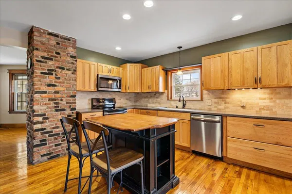 $339,500 | 570 South Main Street, Alburgh, VT 05440