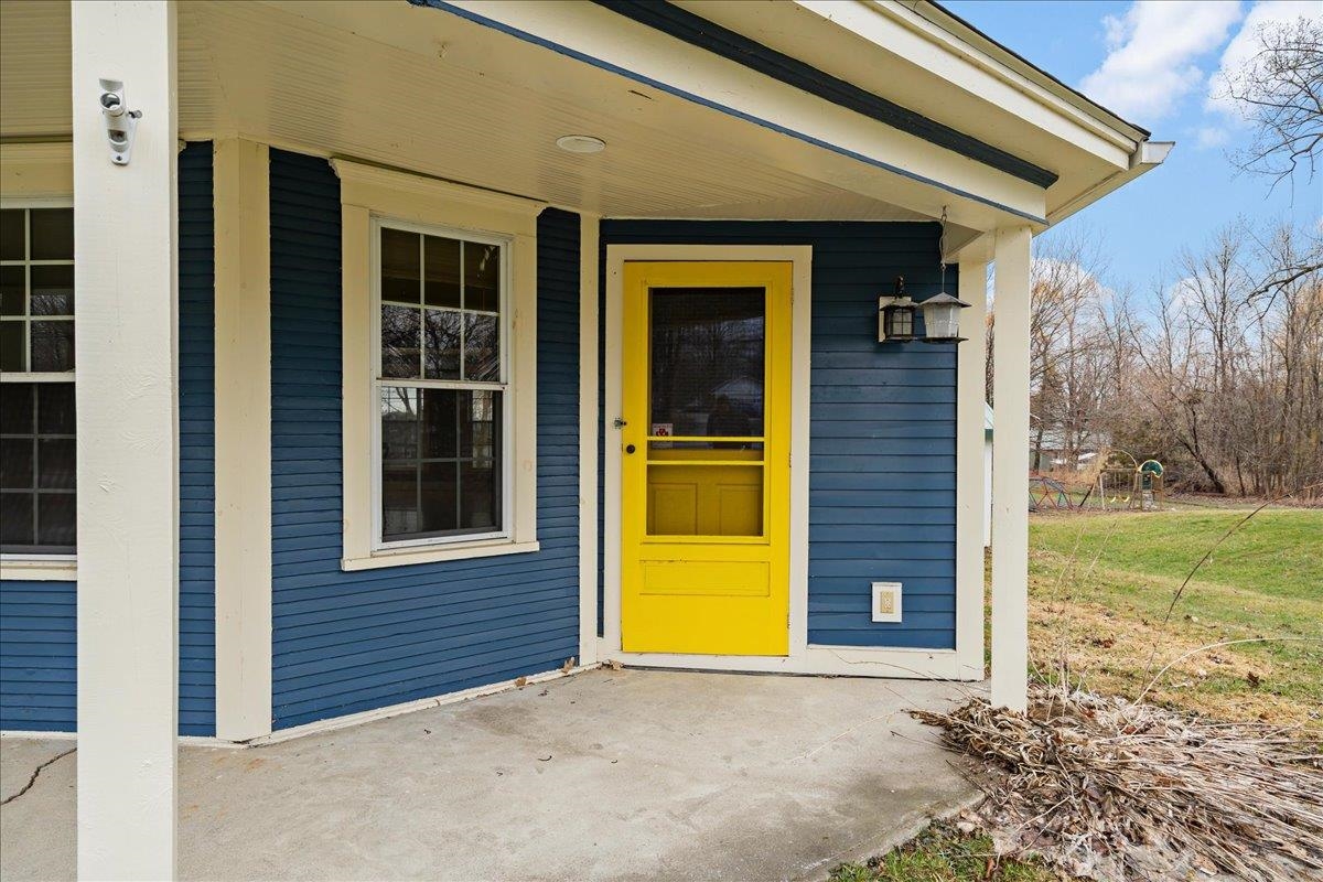 570 South Main Street Alburgh, VT 05440 - Photo 3 of 34