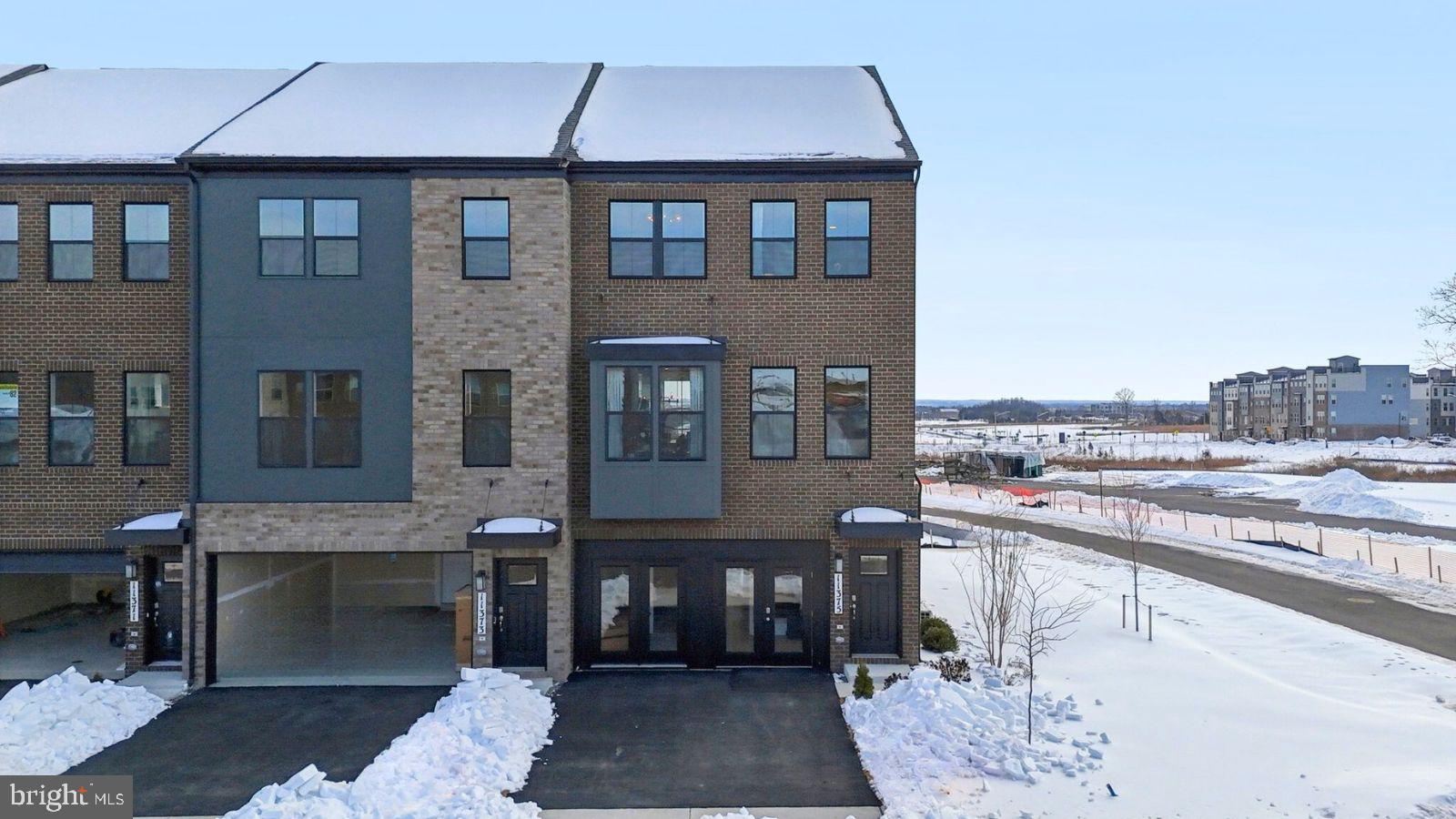 11363 Hypatia Loop Manassas, VA 20110 - Photo 2 of 55