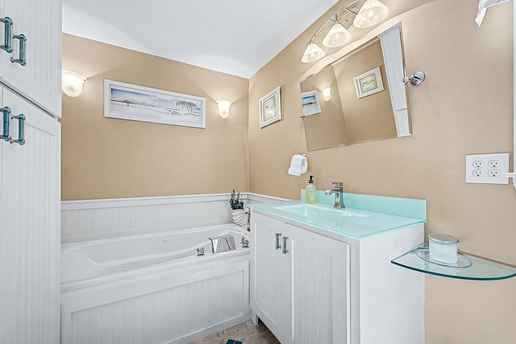 8 Vincent Road Mendon, MA 01756 - Photo 27 of 39 Gallery Image 27