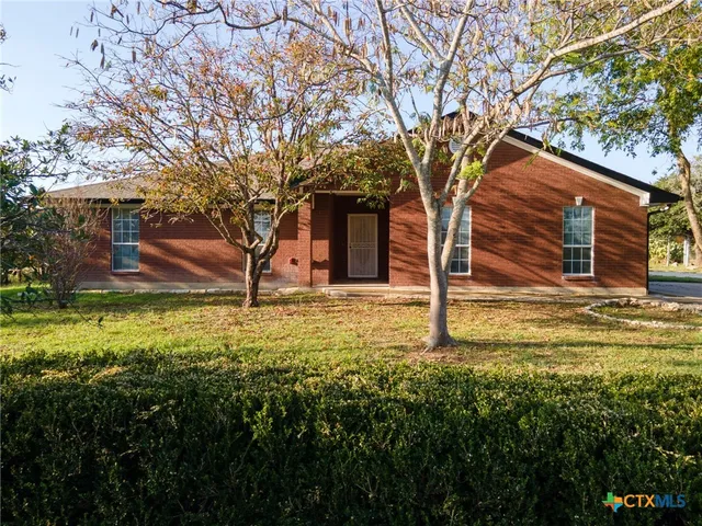 $389,900 | 3163 Lomas Rodando Calzada Road, Kempner, TX 76539