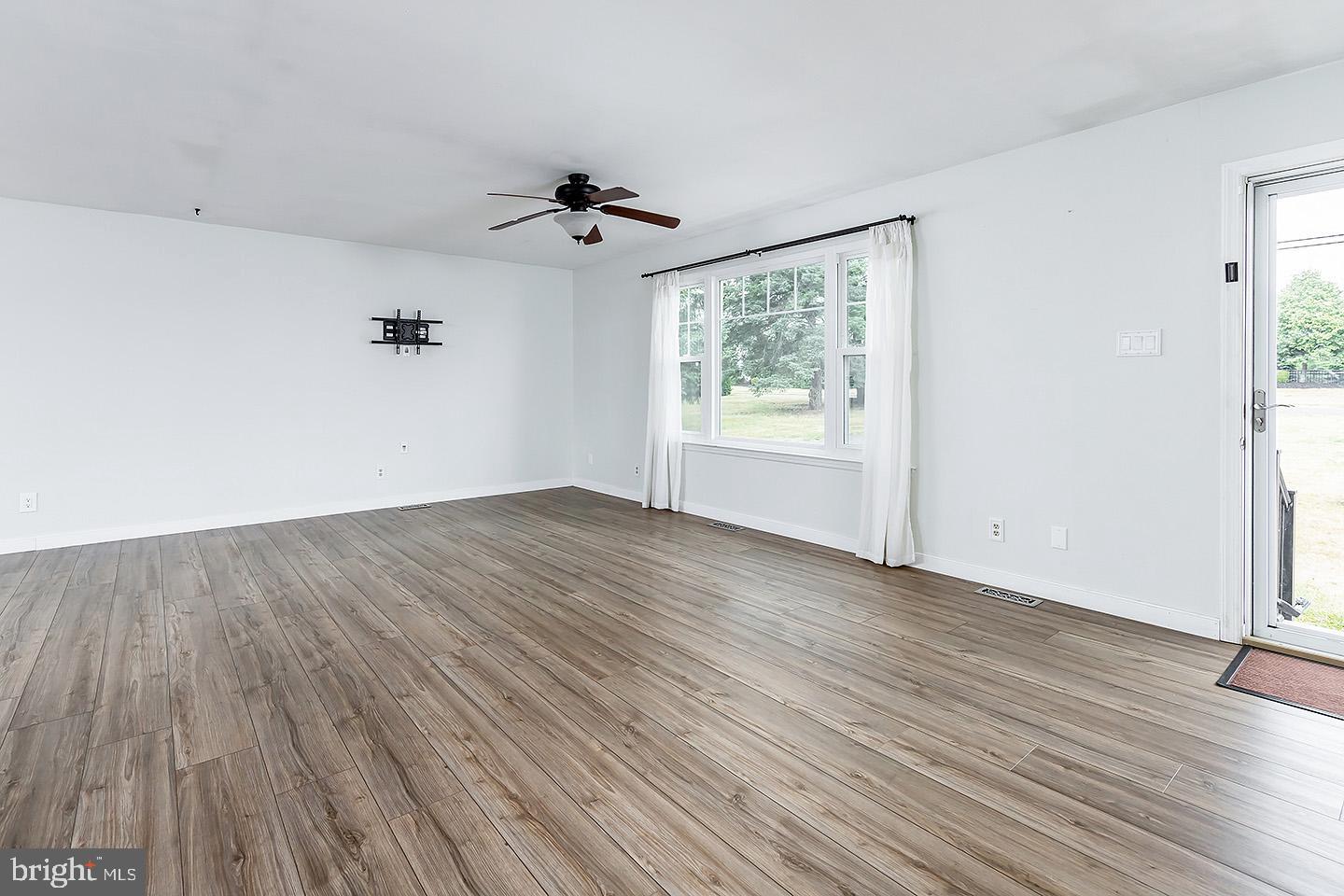 930 Union Road Mullica Hill, NJ 08062 - Photo 8 of 48 Gallery Image 8