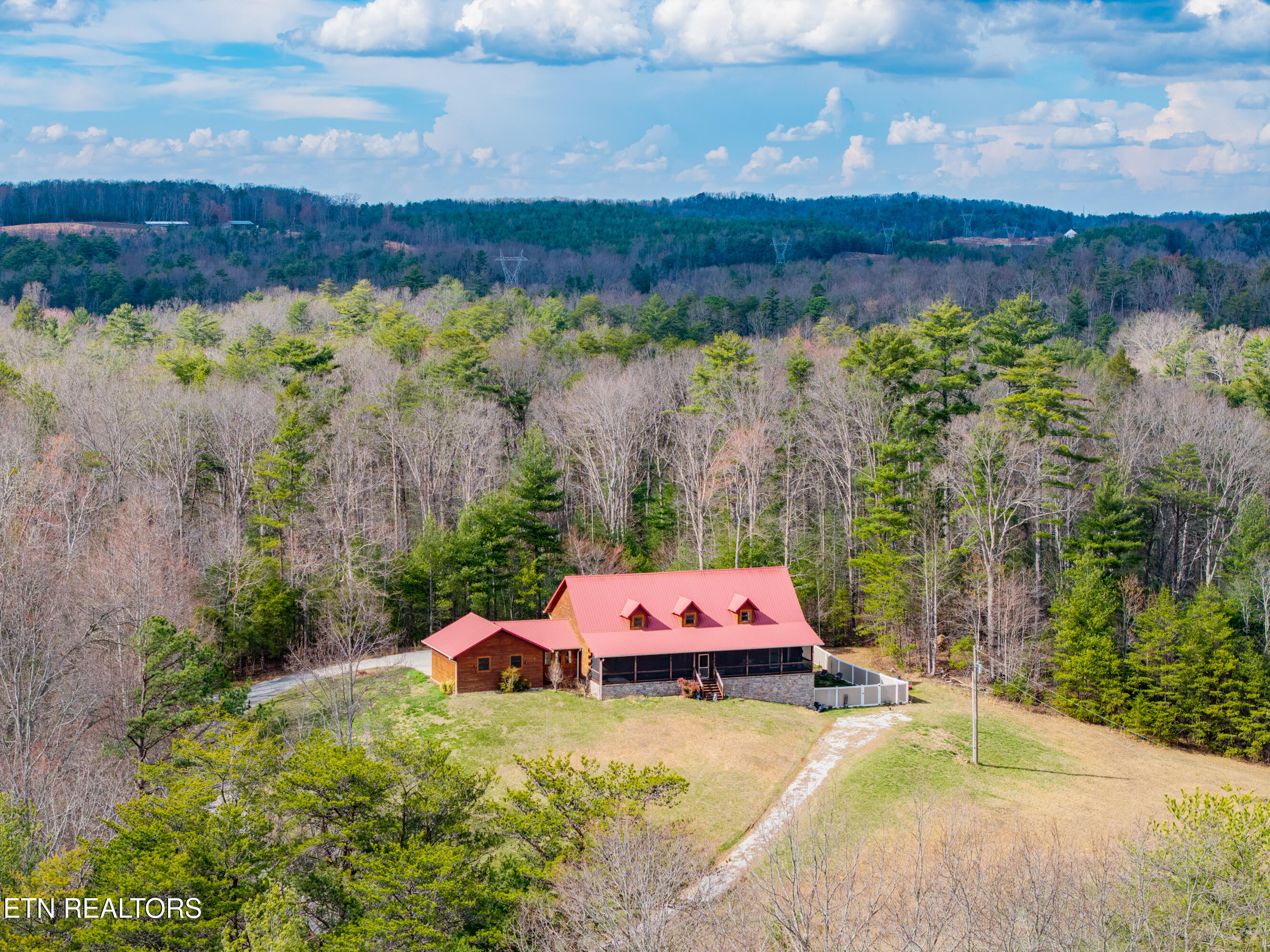180 McJunkin Road Tellico Plains, TN 37385 - Photo 3 of 54 180McJunkinRd-14