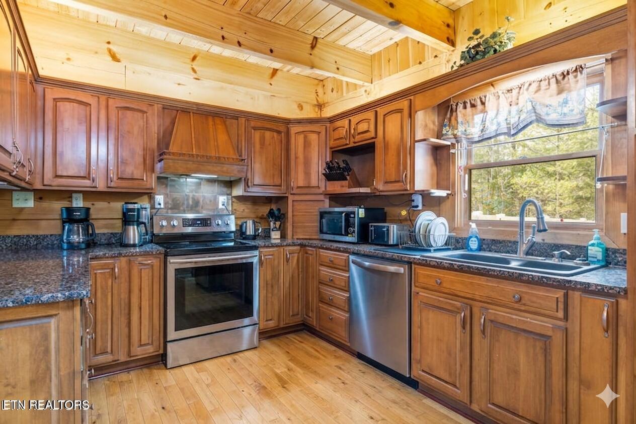 180 McJunkin Road Tellico Plains, TN 37385 - Photo 9 of 54 180_kitchen_2_edited