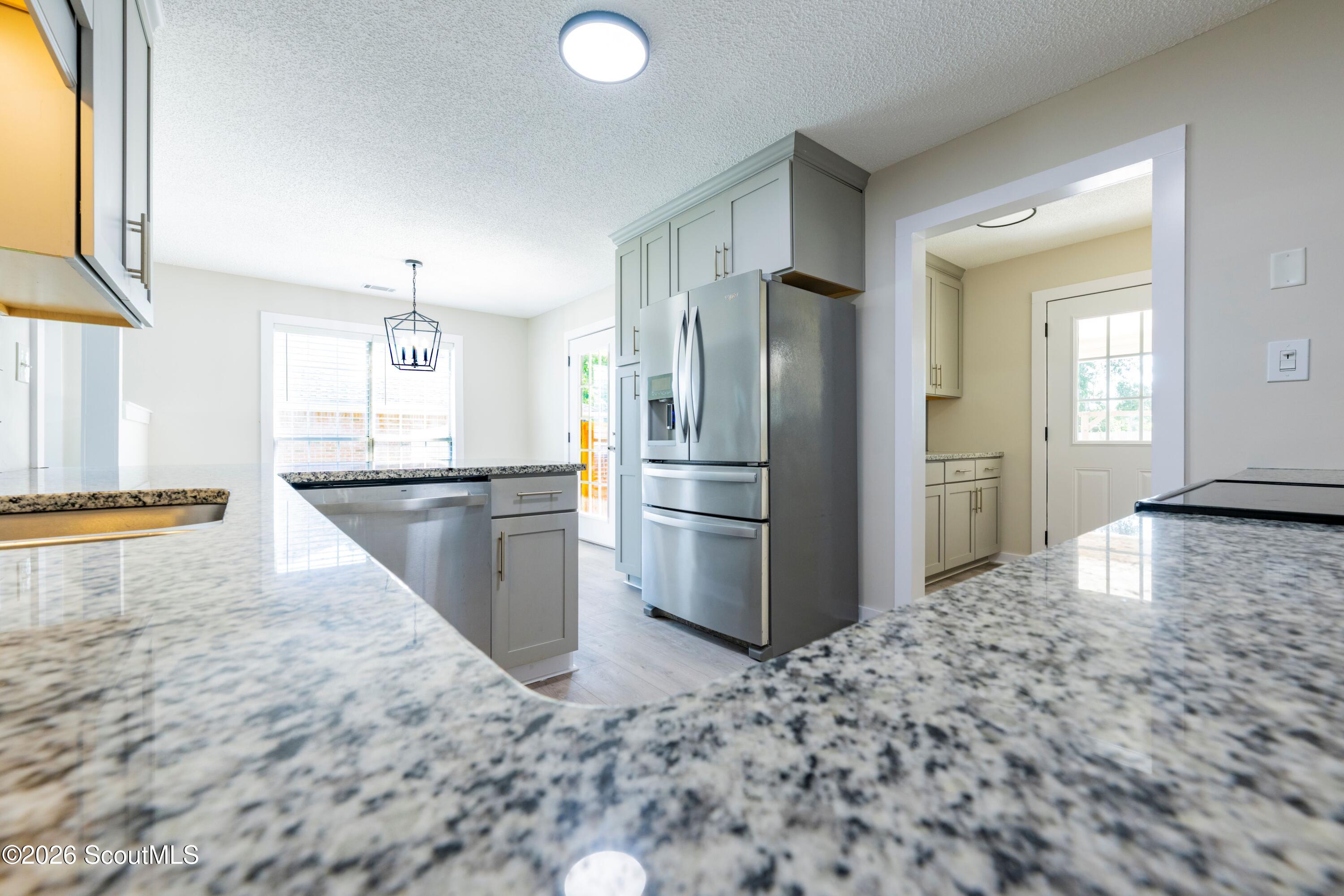 110 Timber Ridge Drive Brunswick, GA 31525 - Photo 8 of 27