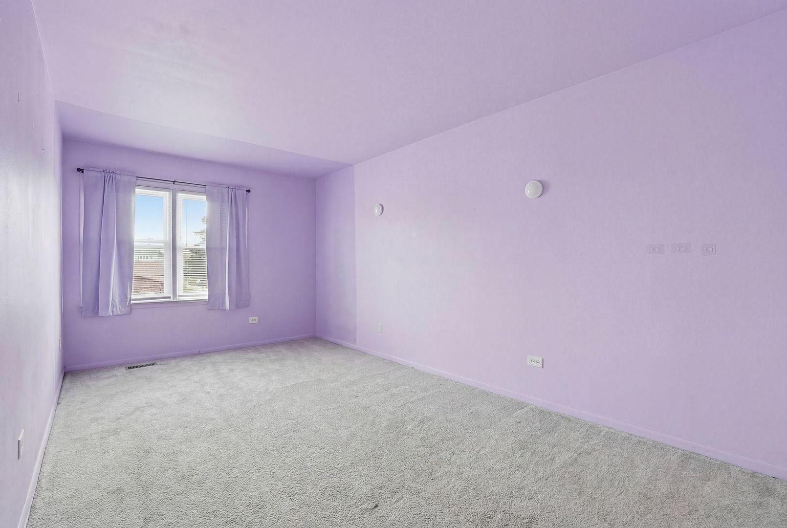 458 Wyeth Court Bolingbrook, IL 60440 - Photo 5 of 17 an empty room with windows