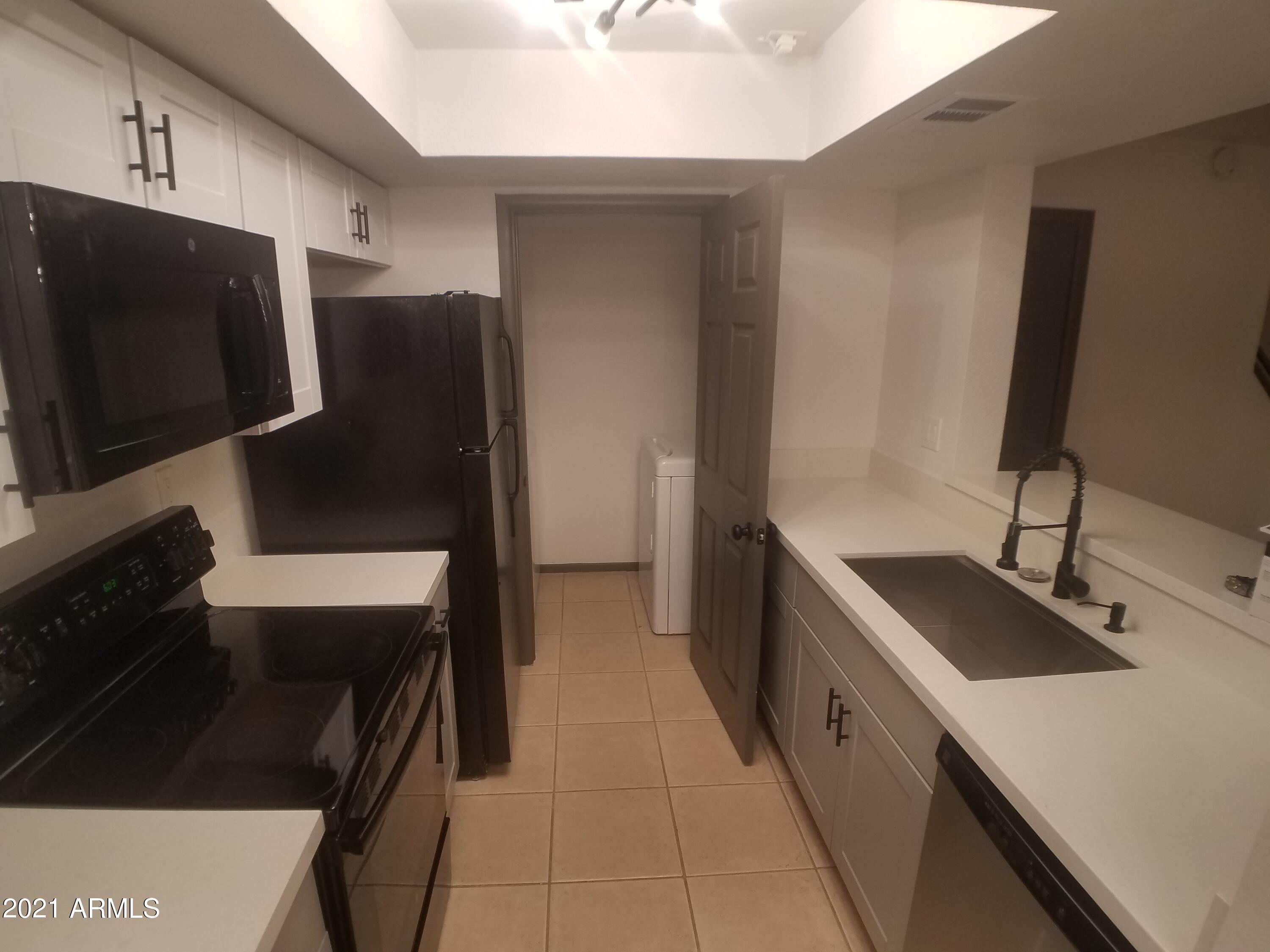 4404 East Riverside Street Phoenix, AZ 85040 - Photo 1 of 33 20211027_180225