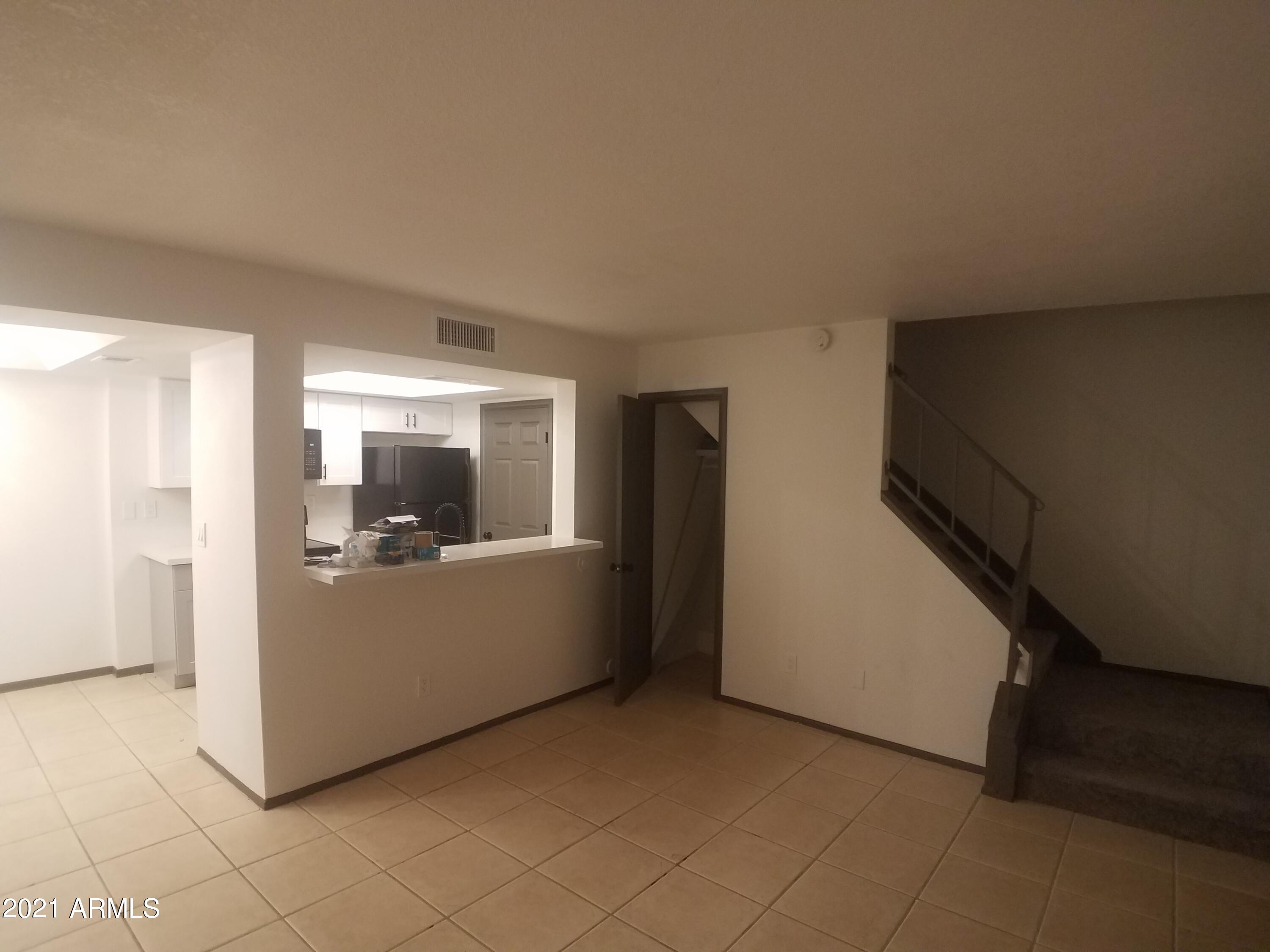 4404 East Riverside Street Phoenix, AZ 85040 - Photo 18 of 33 20211027_180326