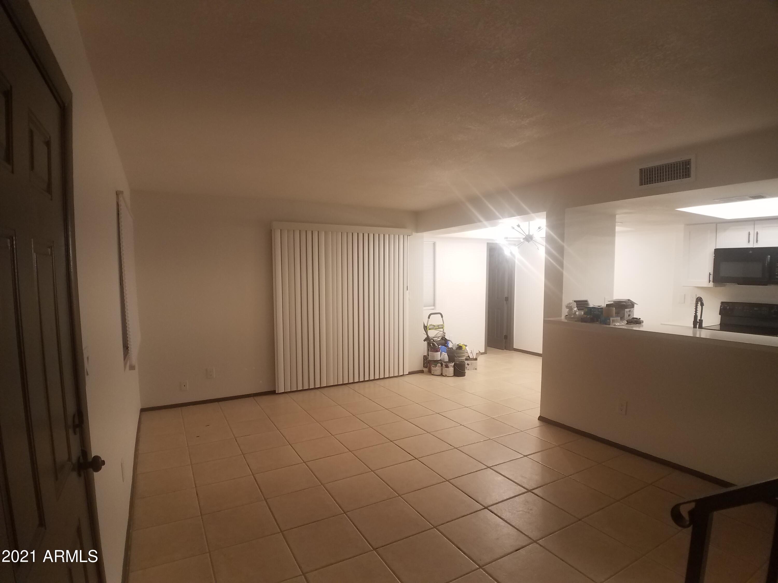 4404 East Riverside Street Phoenix, AZ 85040 - Photo 2 of 33 20211027_175925