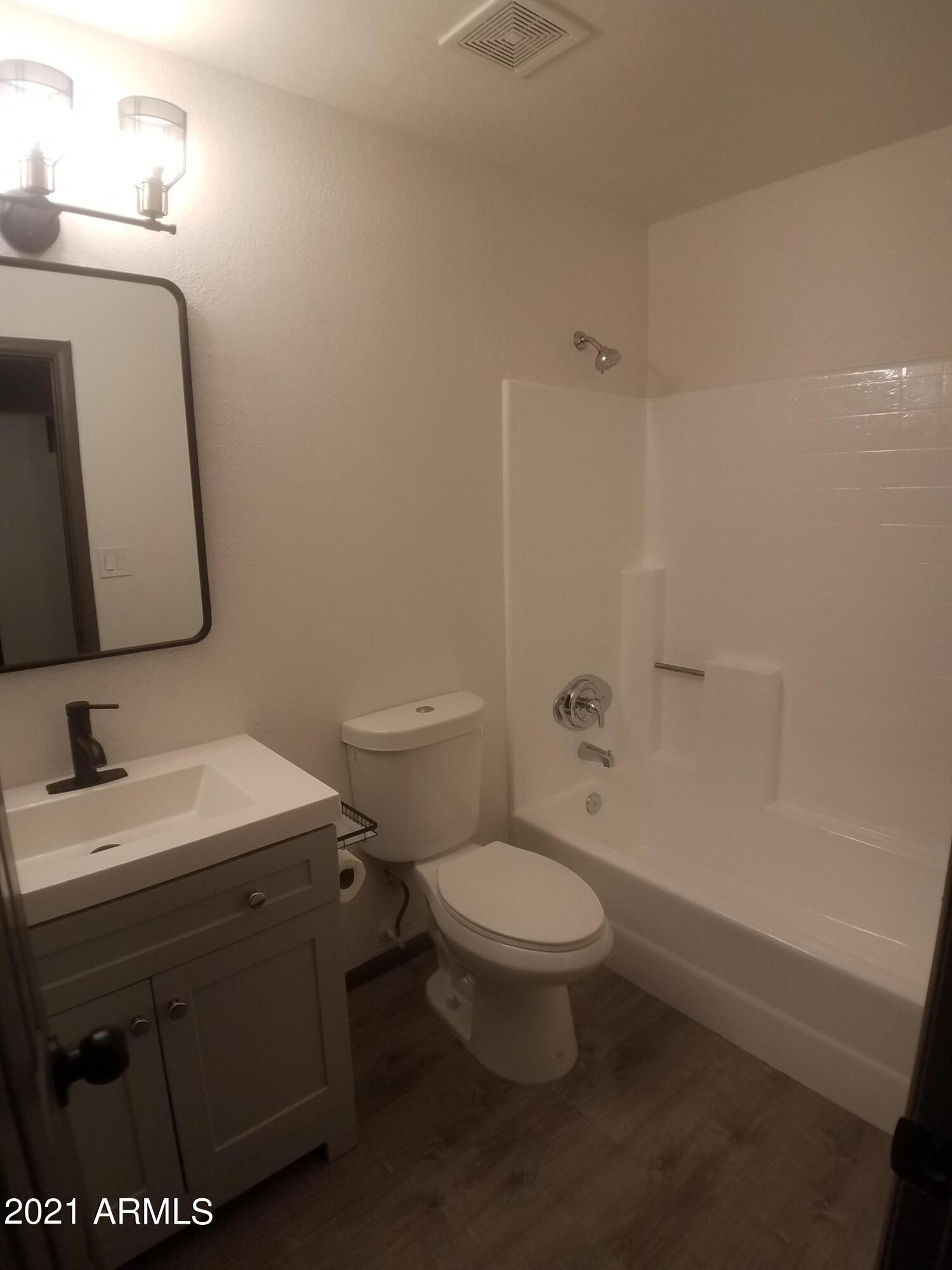 4404 East Riverside Street Phoenix, AZ 85040 - Photo 28 of 33 20211027_180639