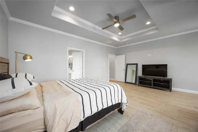 $2,400 | 4206 Hershe Street, Houston, TX 77020