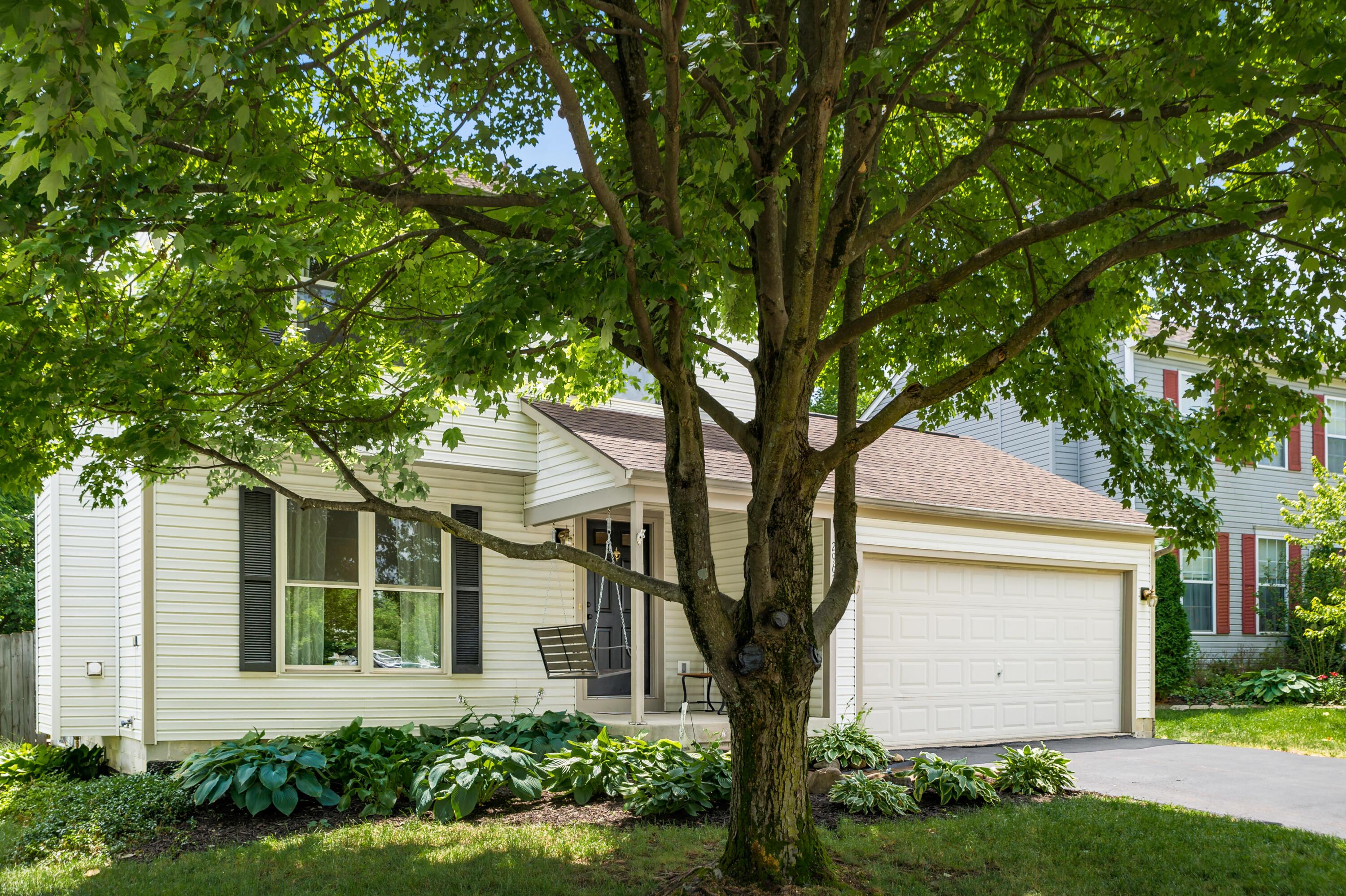 2963 Crocker Run Road Grove City, OH 43123 - Photo 3 of 38 W_2963_Crocker_Run_Rd-100-2