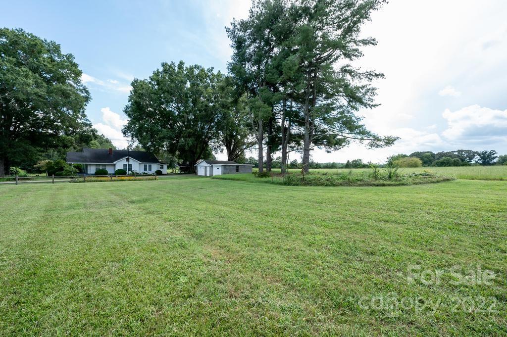 2681 Emmanuel Church Road Conover, NC 28613 - Photo 43 of 48 Gallery Image 43