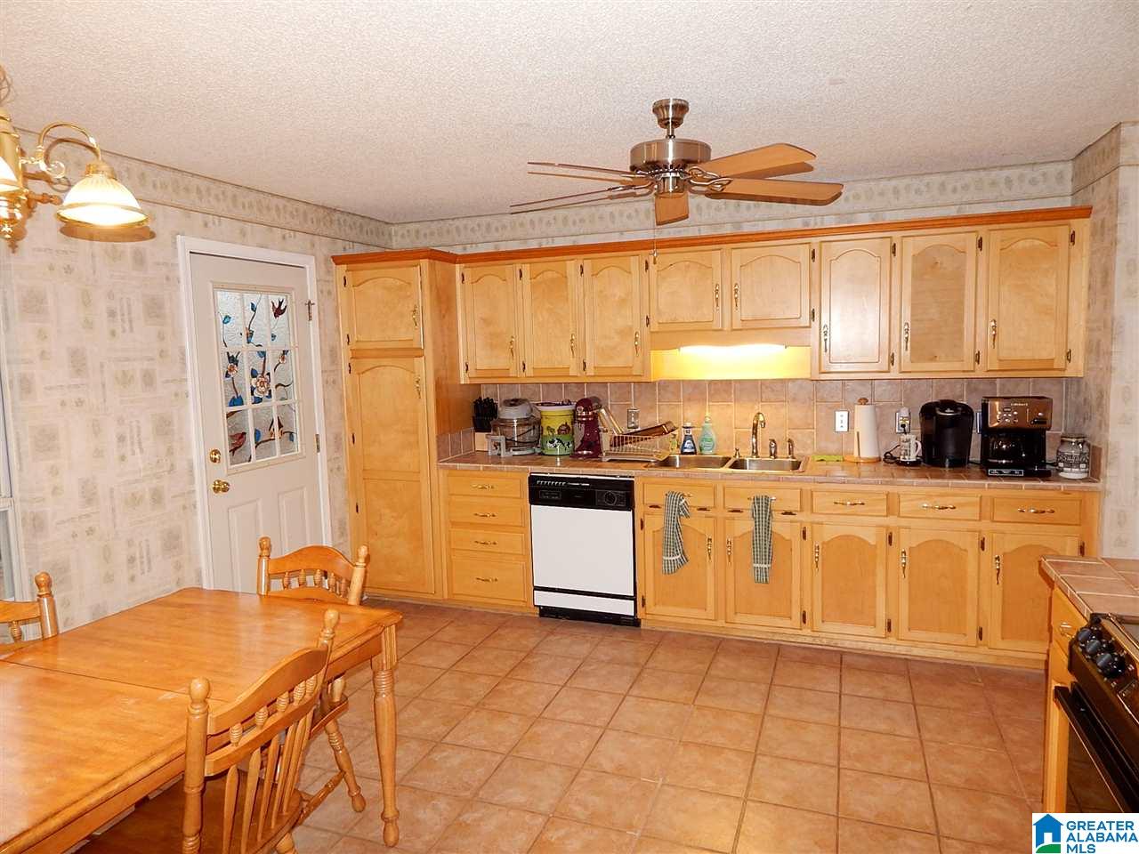 105 Forest Hills Road Alabaster, AL 35007 - Photo 9 of 38