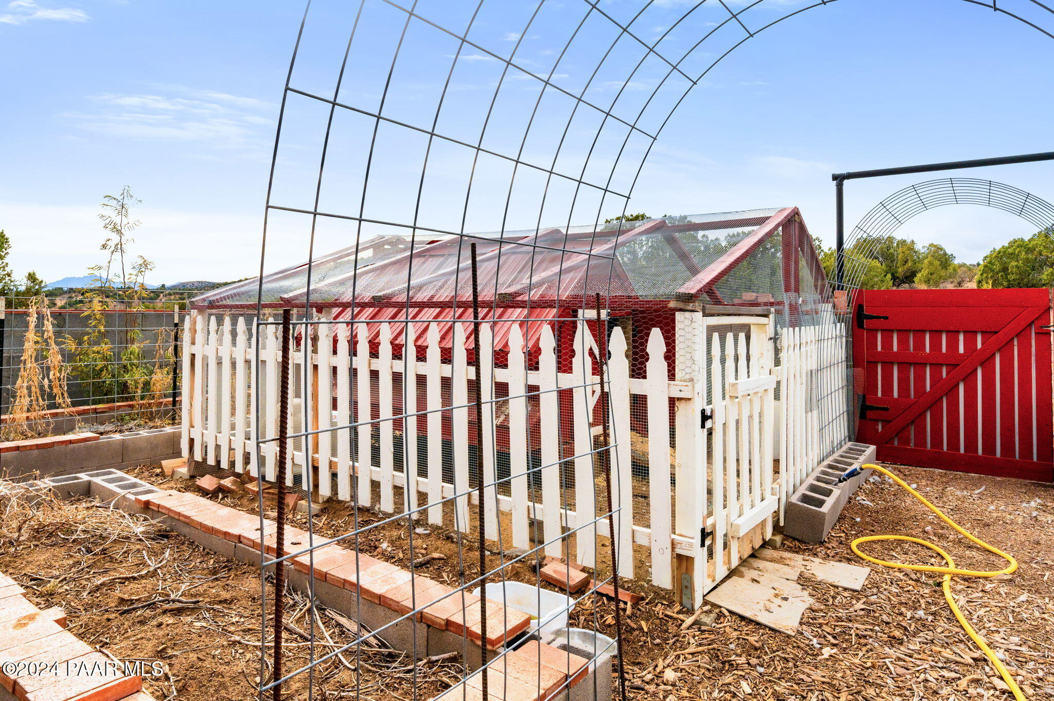 2925 Ridge Road Chino Valley, AZ 86323 - Photo 50 of 71 44-Chicken Coop