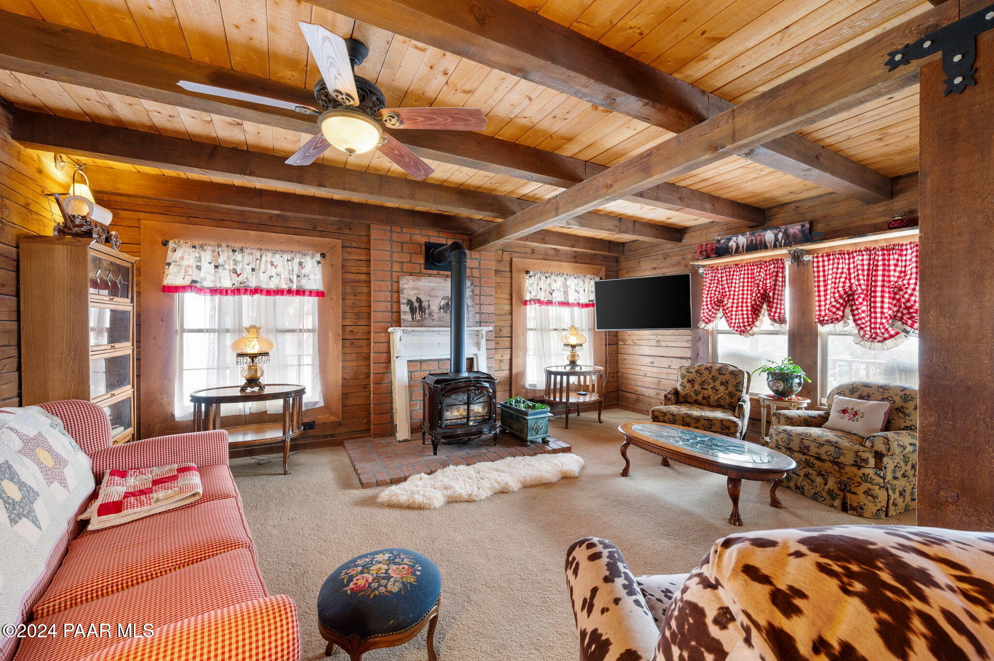 2925 Ridge Road Chino Valley, AZ 86323 - Photo 9 of 71 9-Living Room_2