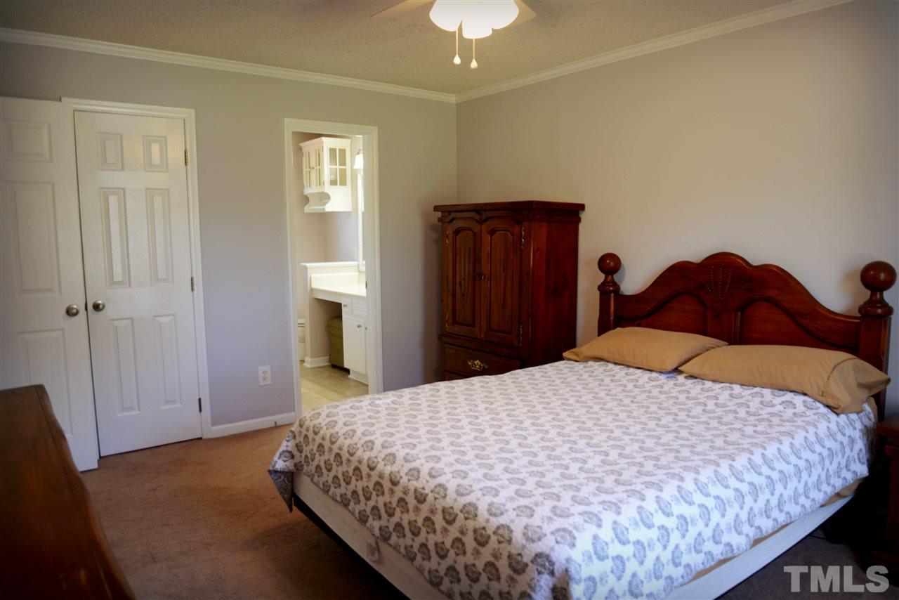7945 Covered Bridge Road Wendell, NC 27591 - Photo 8 of 13 Gallery Image 8