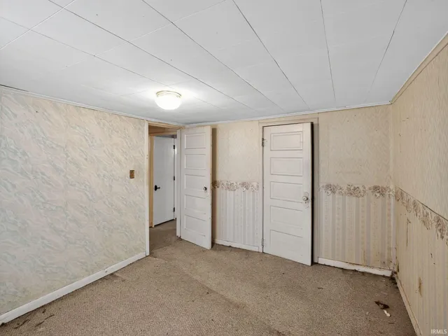 $69,900 | 916 North 13th Street, Vincennes, IN 47591