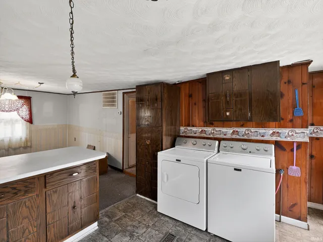 $69,900 | 916 North 13th Street, Vincennes, IN 47591