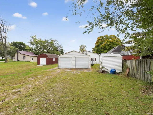 $69,900 | 916 North 13th Street, Vincennes, IN 47591