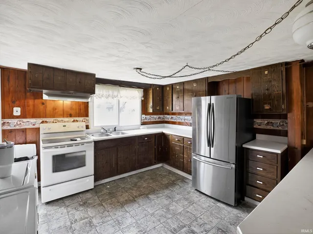 $69,900 | 916 North 13th Street, Vincennes, IN 47591