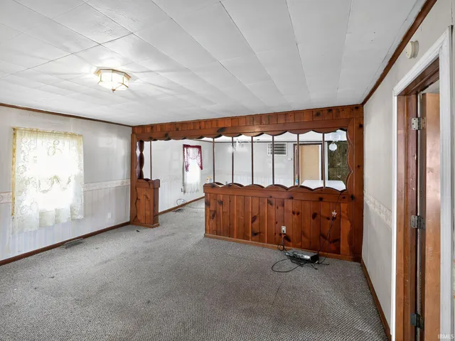 $69,900 | 916 North 13th Street, Vincennes, IN 47591