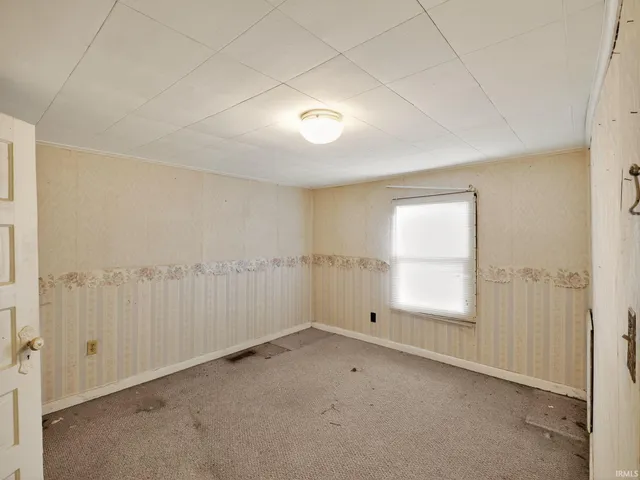 $69,900 | 916 North 13th Street, Vincennes, IN 47591