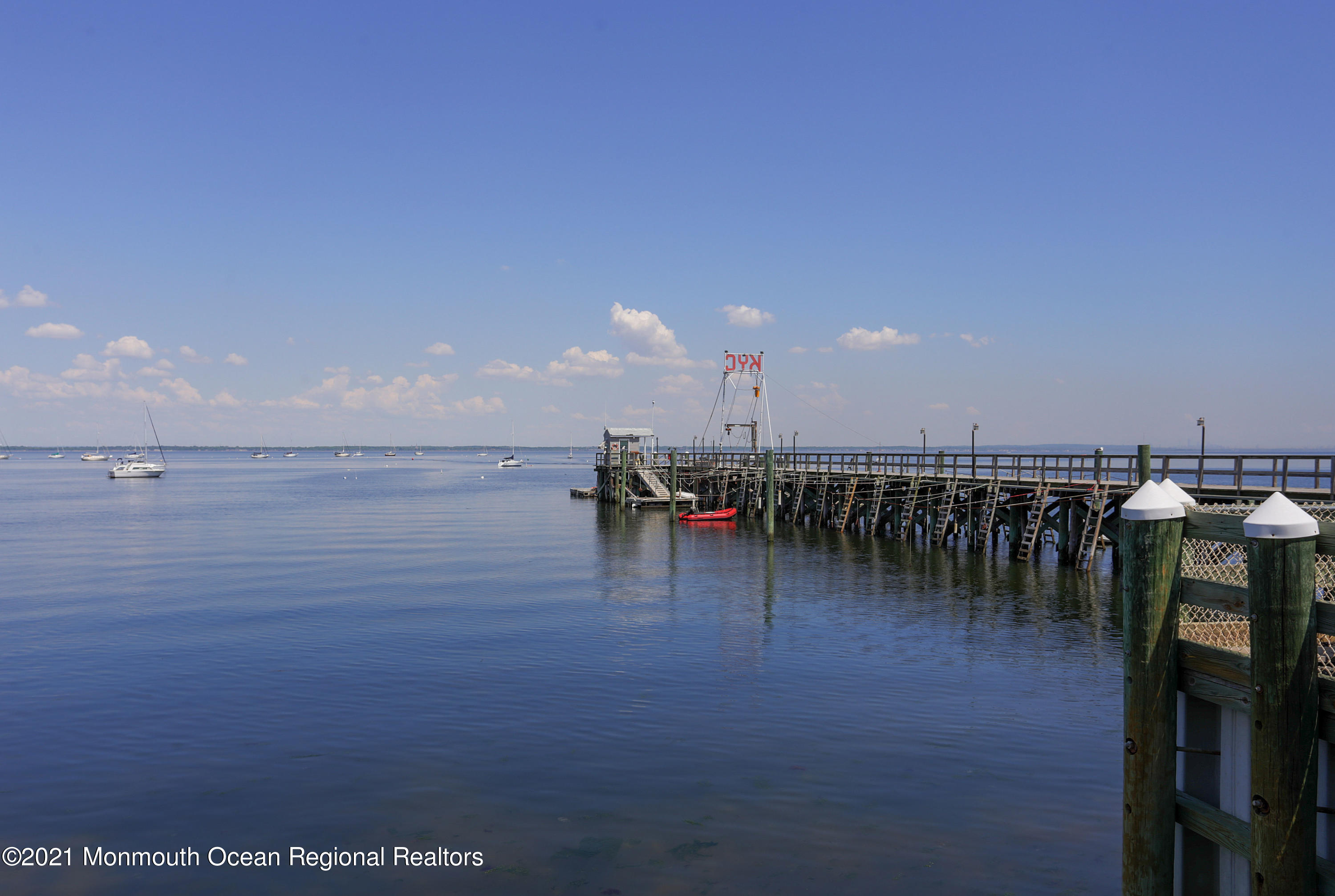 100 1st Street, Unit 11 Keyport, NJ 07735 - Photo 23 of 29 a view of a terrace