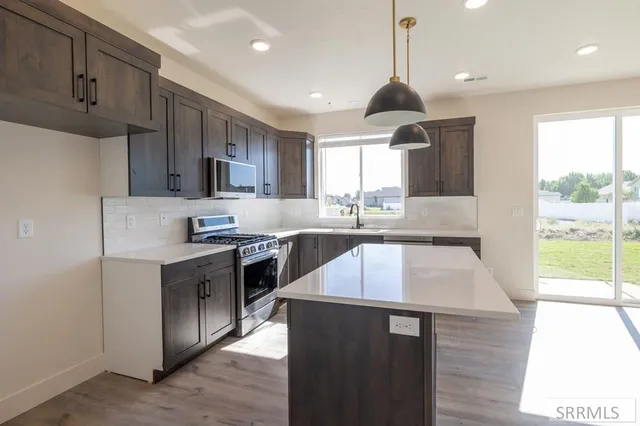 $464,900 | 556 Sydney Drive, Idaho Falls, ID 83401