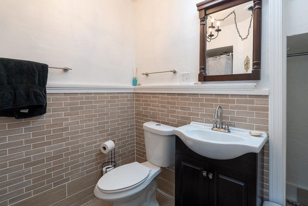 105 Kingston Road Exeter, NH 03833 - Photo 17 of 40