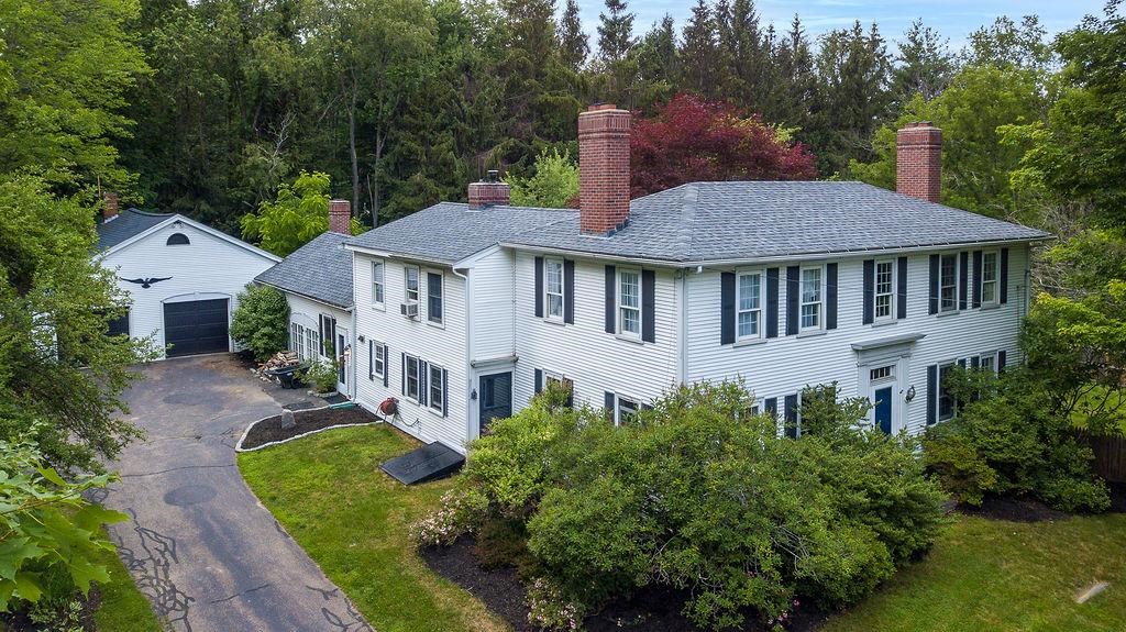 105 Kingston Road Exeter, NH 03833 - Photo 3 of 40