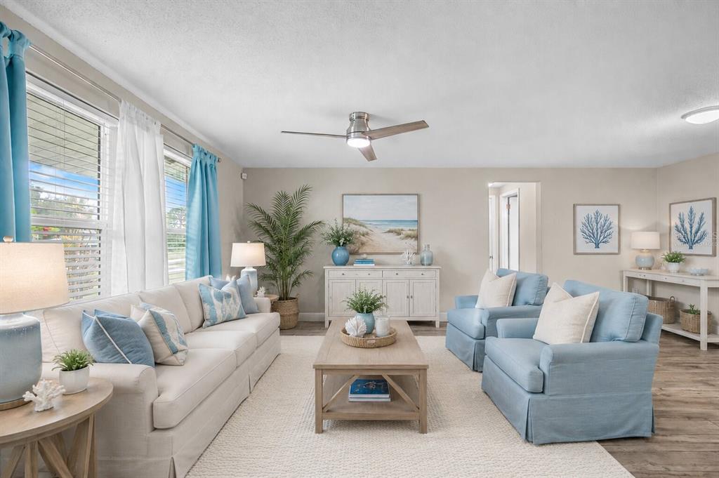 1132 Piedmont Road Venice, FL 34293 - Photo 4 of 52