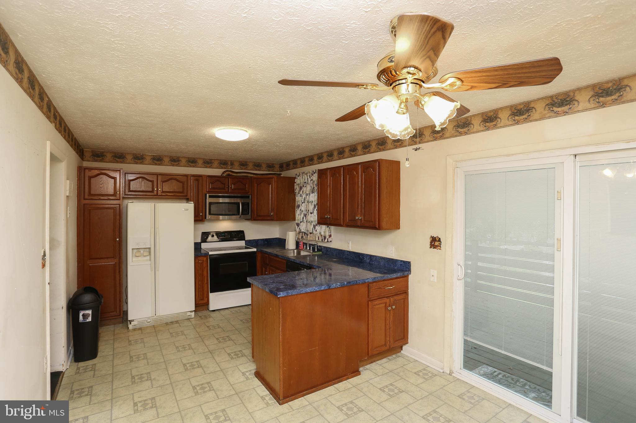 1920 Grant Road Baltimore, MD 21227 - Photo 11 of 34