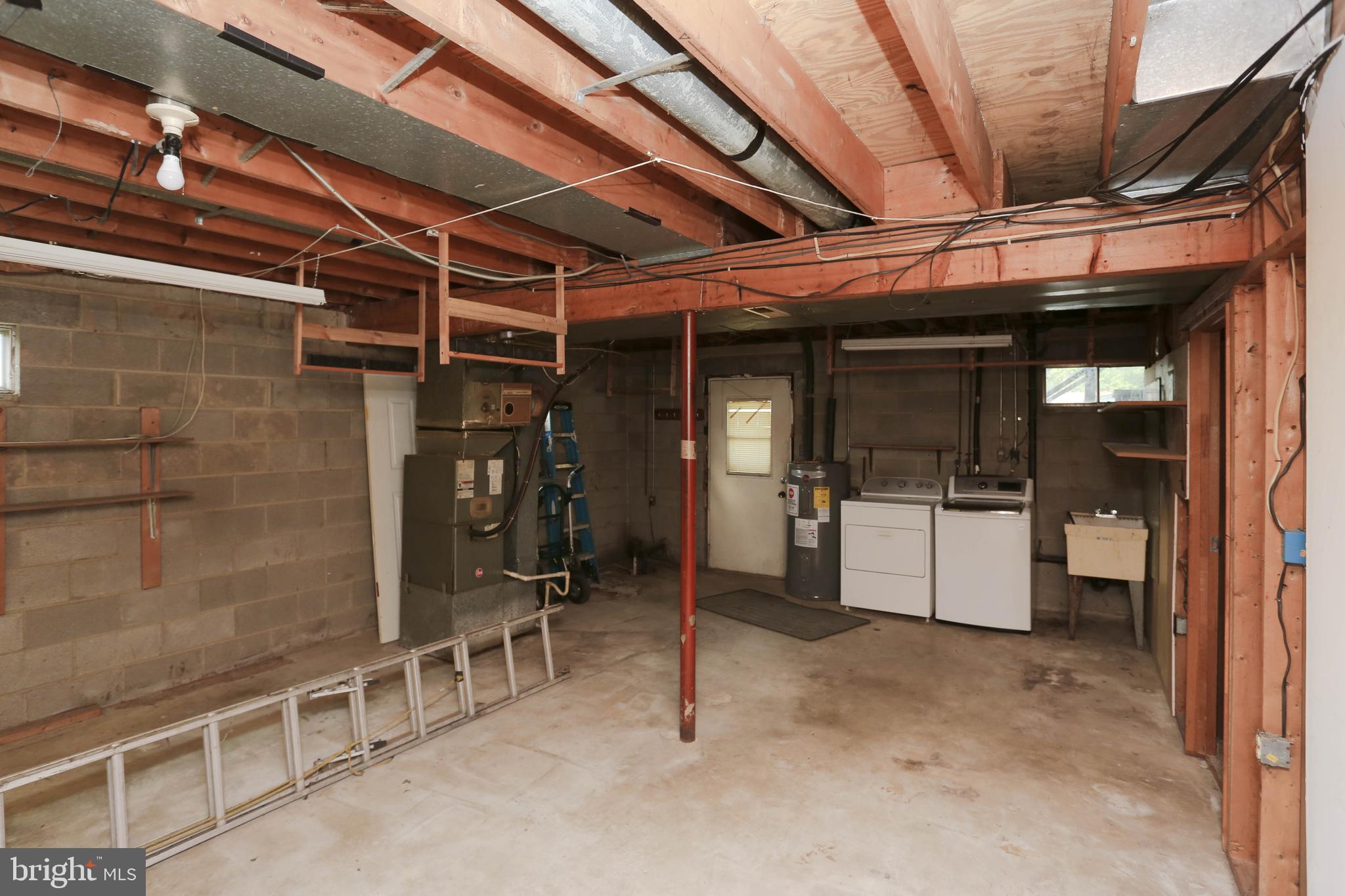 1920 Grant Road Baltimore, MD 21227 - Photo 33 of 34