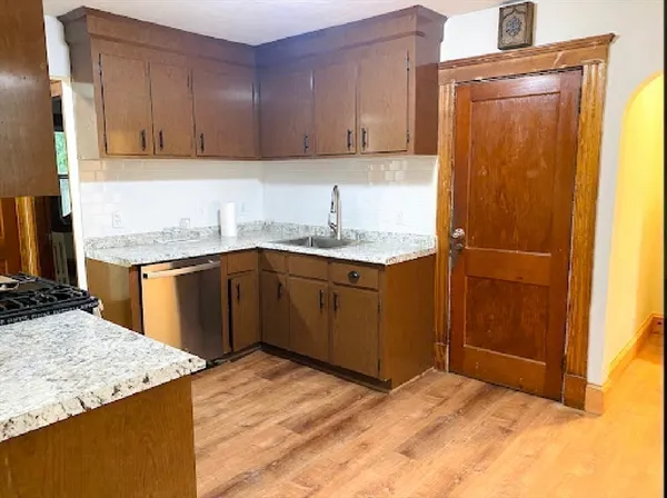 $2,600 | 37 Walnut Avenue, Unit 1, Norwood, MA 02062