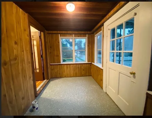 $2,600 | 37 Walnut Avenue, Unit 1, Norwood, MA 02062