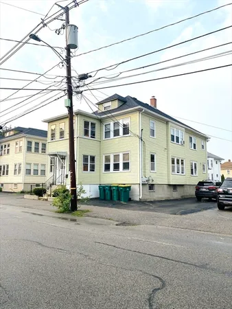 $2,600 | 37 Walnut Avenue, Unit 1, Norwood, MA 02062