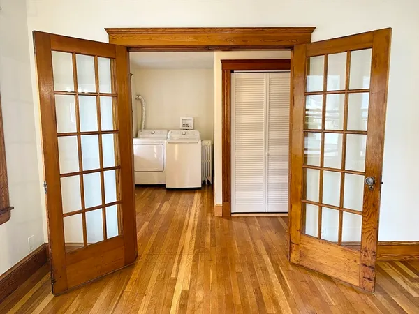$2,600 | 37 Walnut Avenue, Unit 1, Norwood, MA 02062