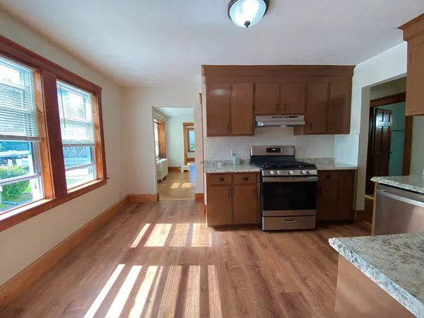 $2,600 | 37 Walnut Avenue, Unit 1, Norwood, MA 02062