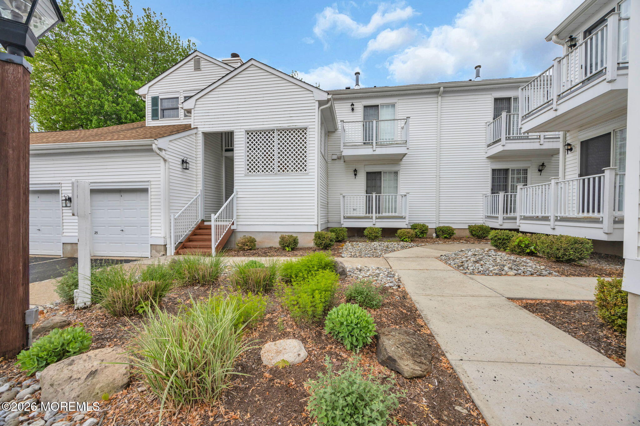 22 Alexandria Way Basking Ridge, NJ 07920 - Photo 3 of 33 5-web-or-mls-2M1A2289