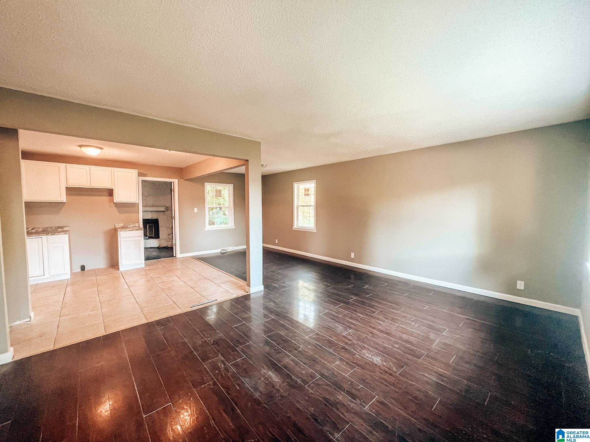 808 28th Terrace Bessemer, AL 35020 - Photo 4 of 9