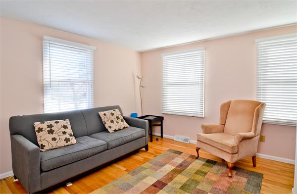 154 Howe Street Natick, MA 01760 - Photo 8 of 17 Gallery Image 8