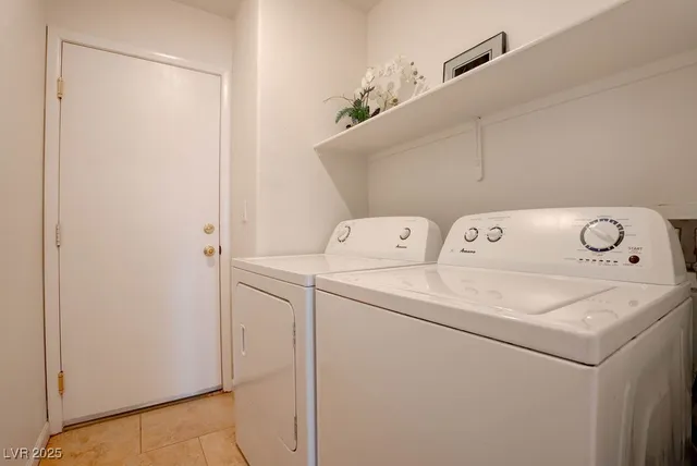 $340,000 | 7925 North Willow Pines Place, Las Vegas, NV 89143