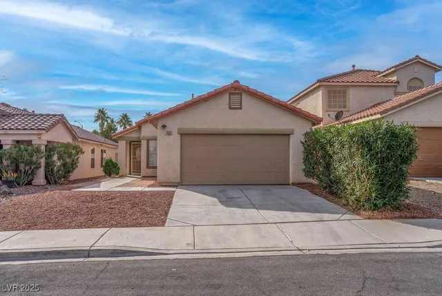 $340,000 | 7925 North Willow Pines Place, Las Vegas, NV 89143