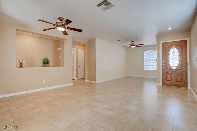 $340,000 | 7925 North Willow Pines Place, Las Vegas, NV 89143